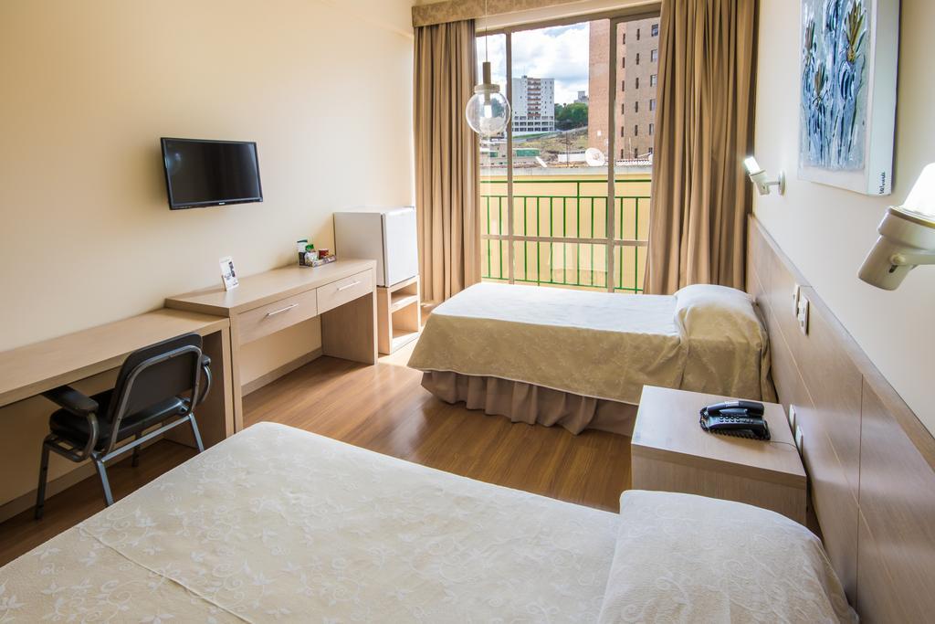 Hotel Nacional Inn Pocos De Caldas - Lazer Completo E Gastronomia No Centro ภายนอก รูปภาพ
